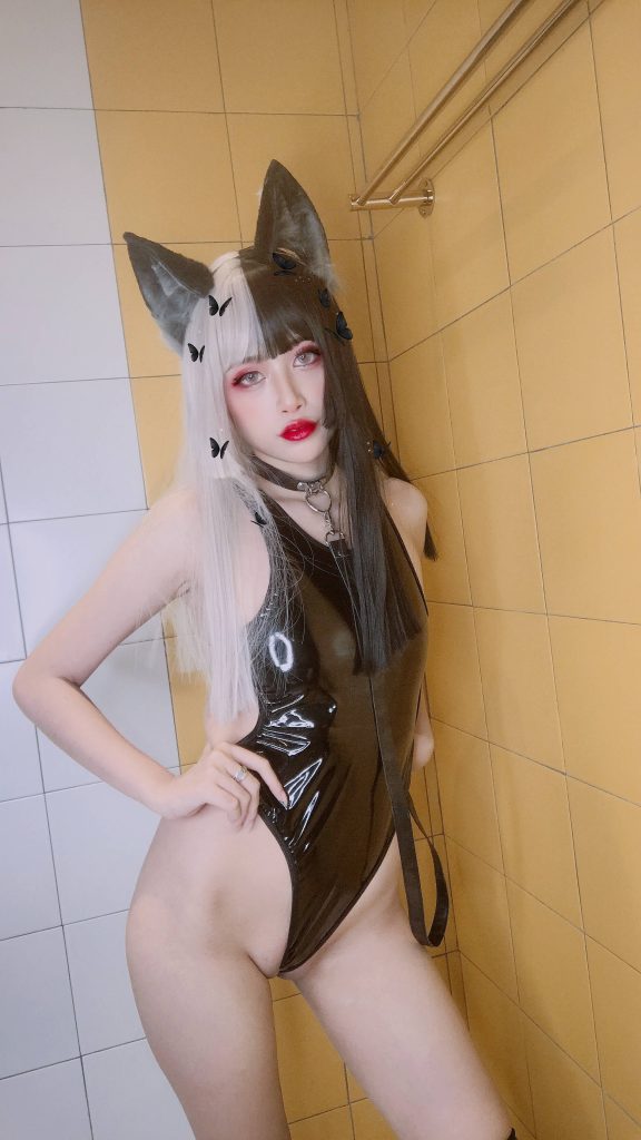 017 – Byoru-Kitty Latex